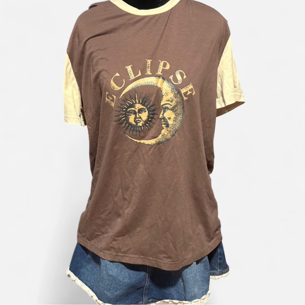 Brown and Cream Eclipse Graphic T-Shirt